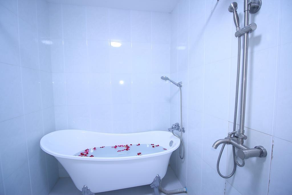 Hotel United Mandalay Buitenkant foto