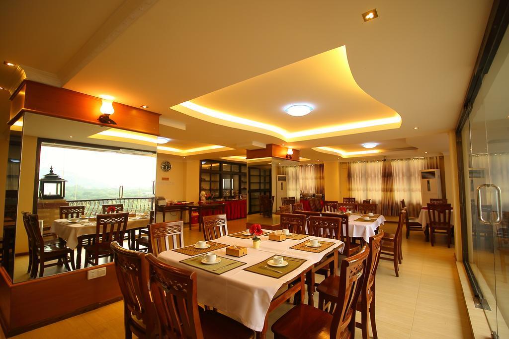 Hotel United Mandalay Buitenkant foto