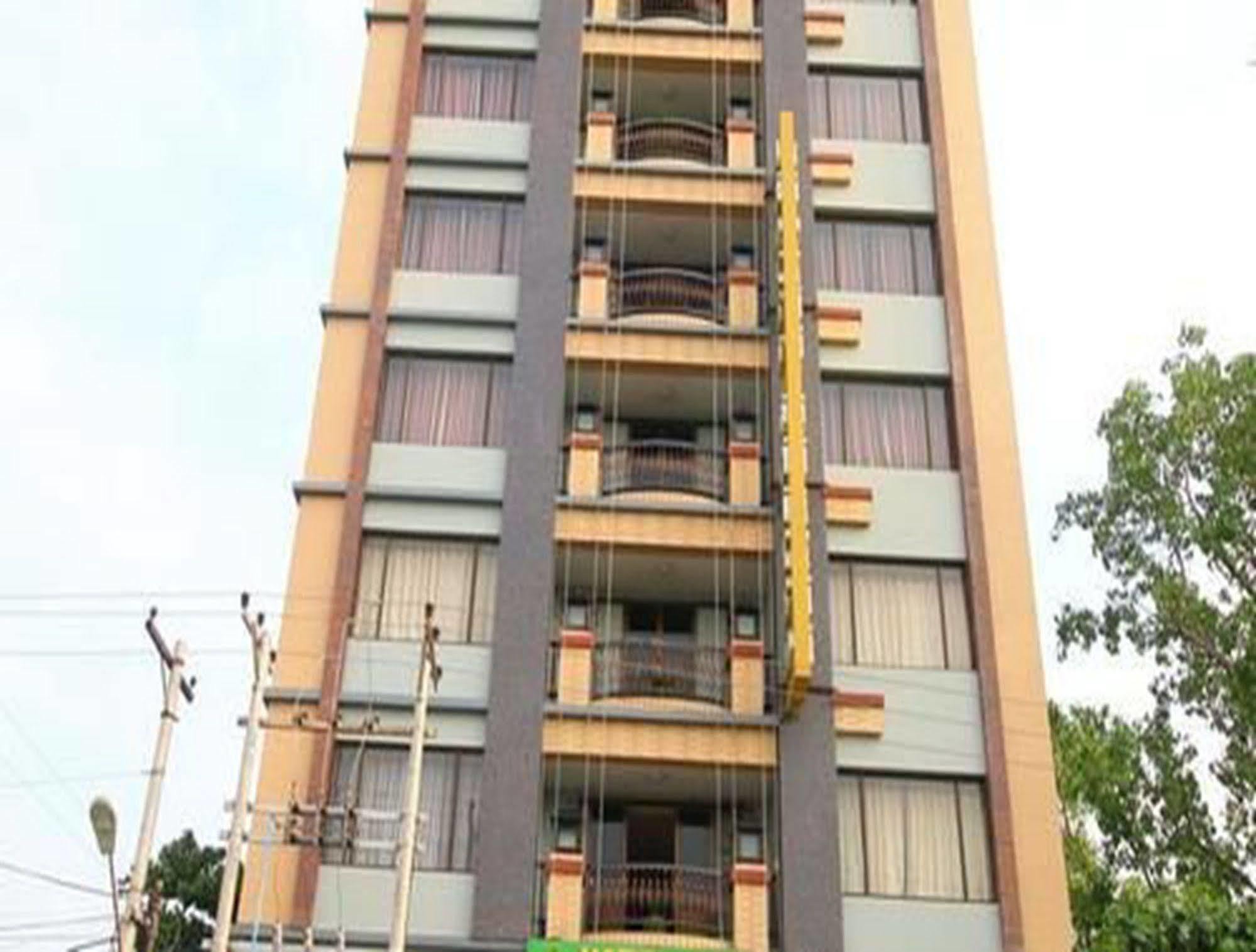 Hotel United Mandalay Buitenkant foto