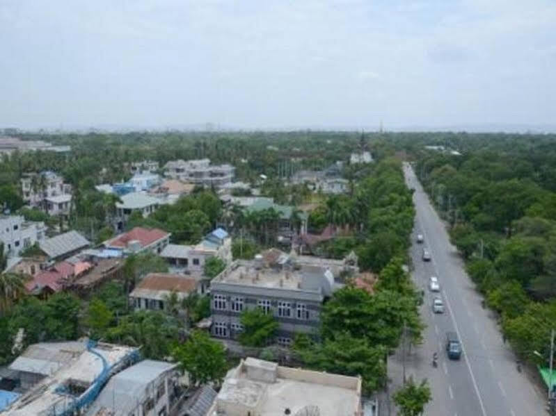 Hotel United Mandalay Buitenkant foto